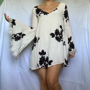 🕊Free People floral dress🥀